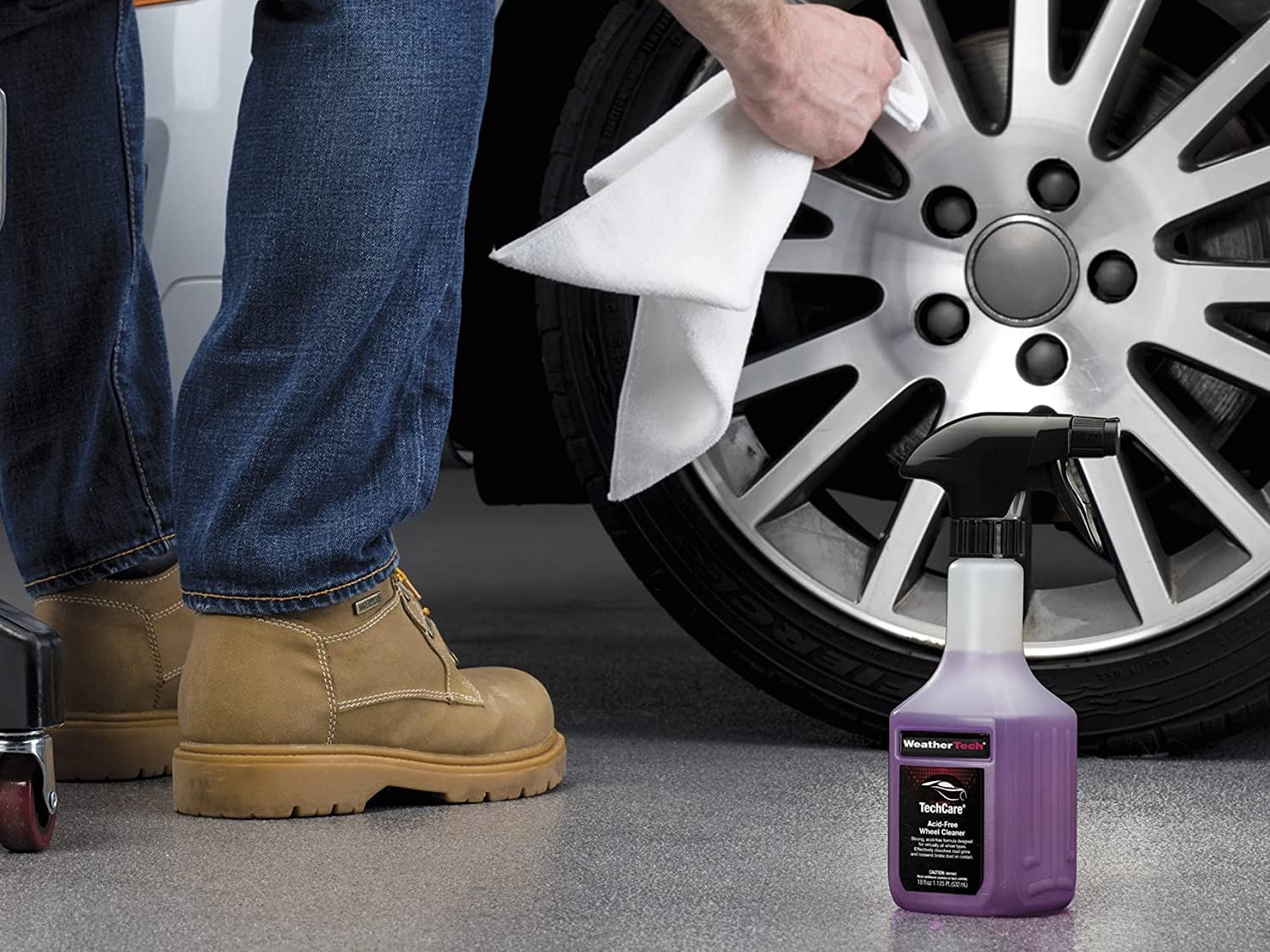 WeatherTech TechCare Acid-Free Wheel Cleaner Kit - 18oz Bottle