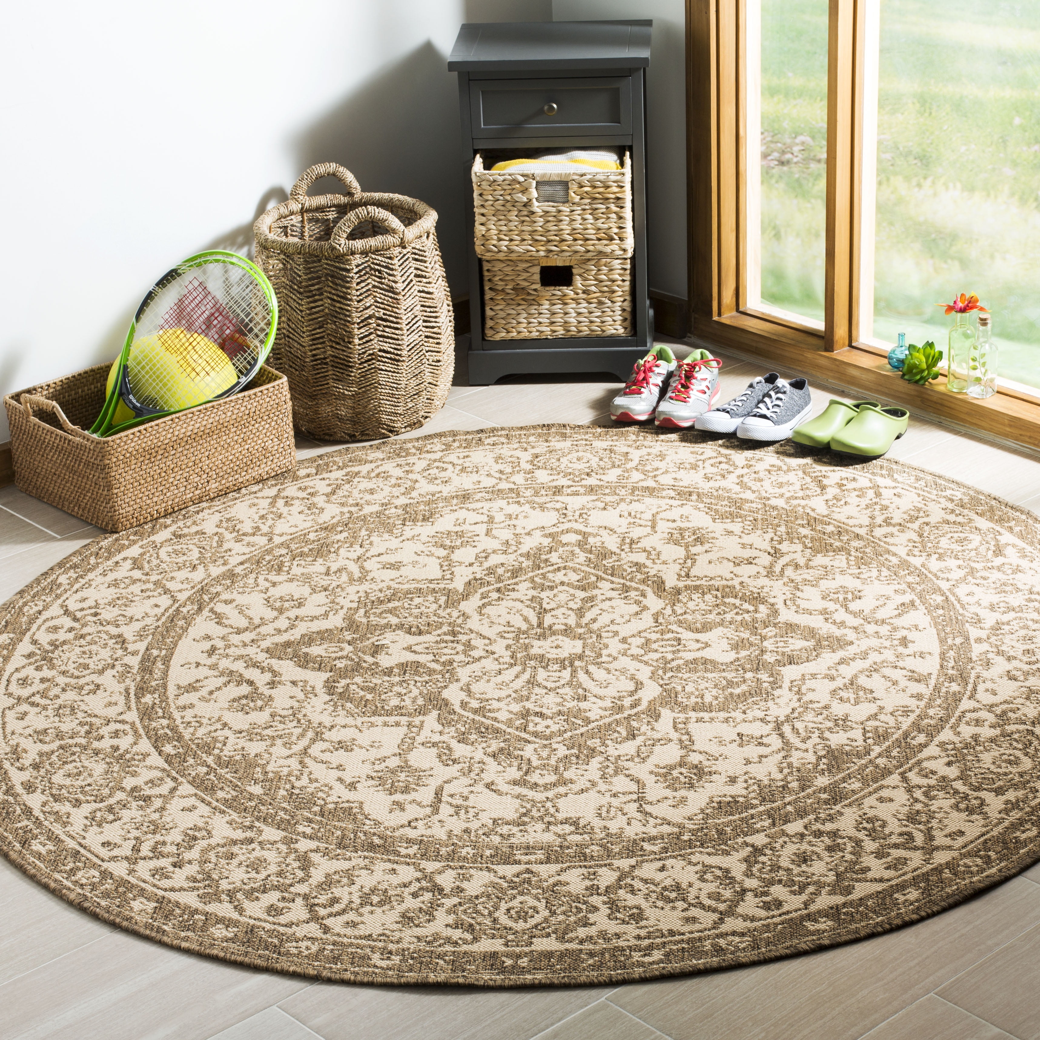 SAFAVIEH Linden Andreas Medallion Indoor/Outdoor Area Rug, Cream/Beige, 8' x 8' Round