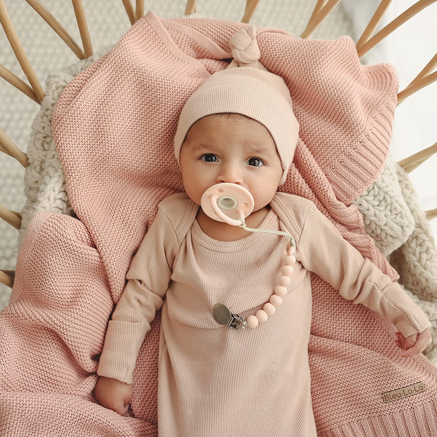 Bleu La La Girls Pink Organic Cotton Knit Baby Blanket, Receiving Swaddle for Baby Boy and Girl, Gift for Newborns