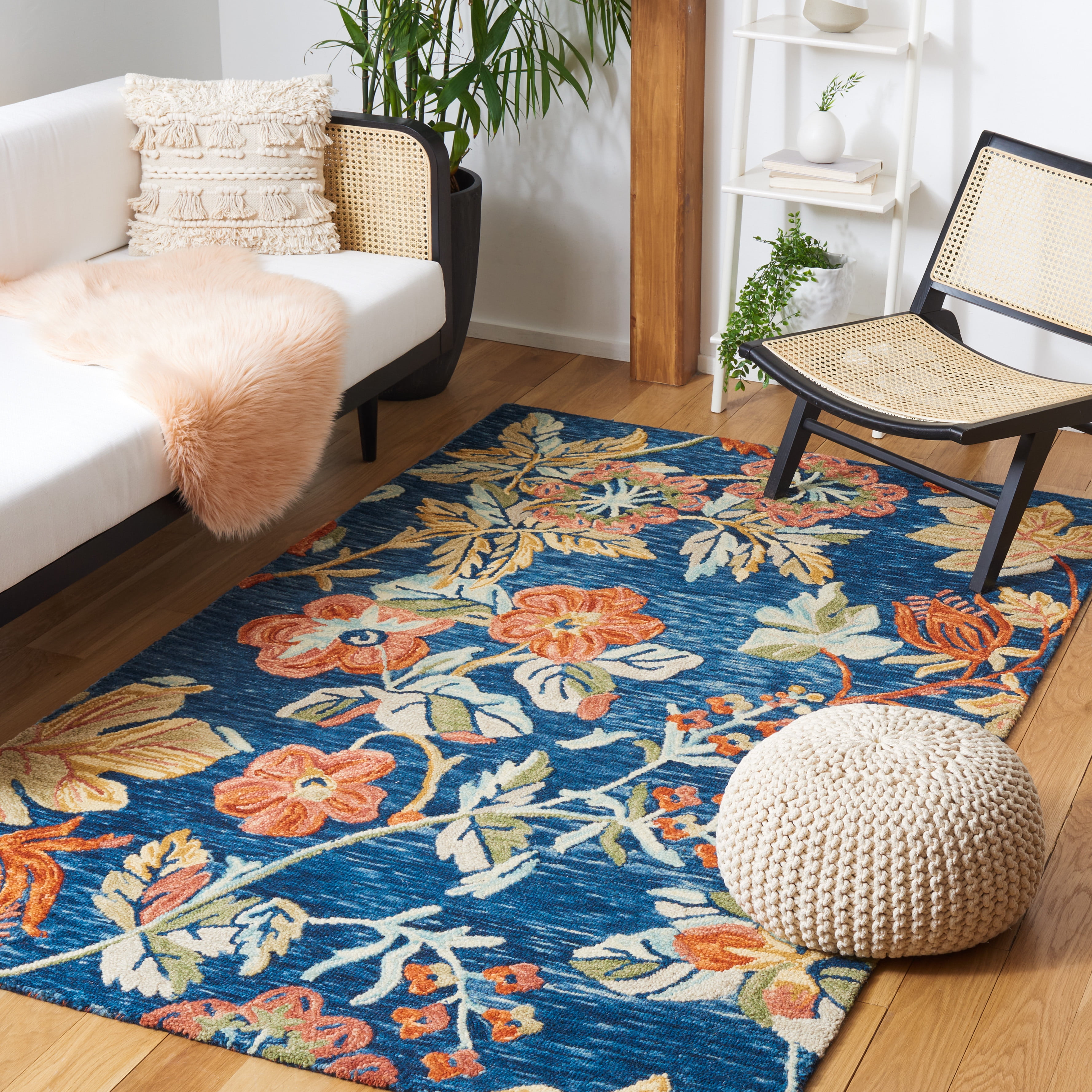 SAFAVIEH Aspen Dorothea Floral Area Rug, Blue/Orange, 5' x 5' Square