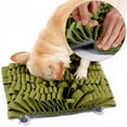 thumbnail image 2 of Pet Life 'Sniffer Grip' Alfombrilla interactiva antideslizante con succión para mascotas - Talla única / Verde Pet Life DO2GN, 2 of 2