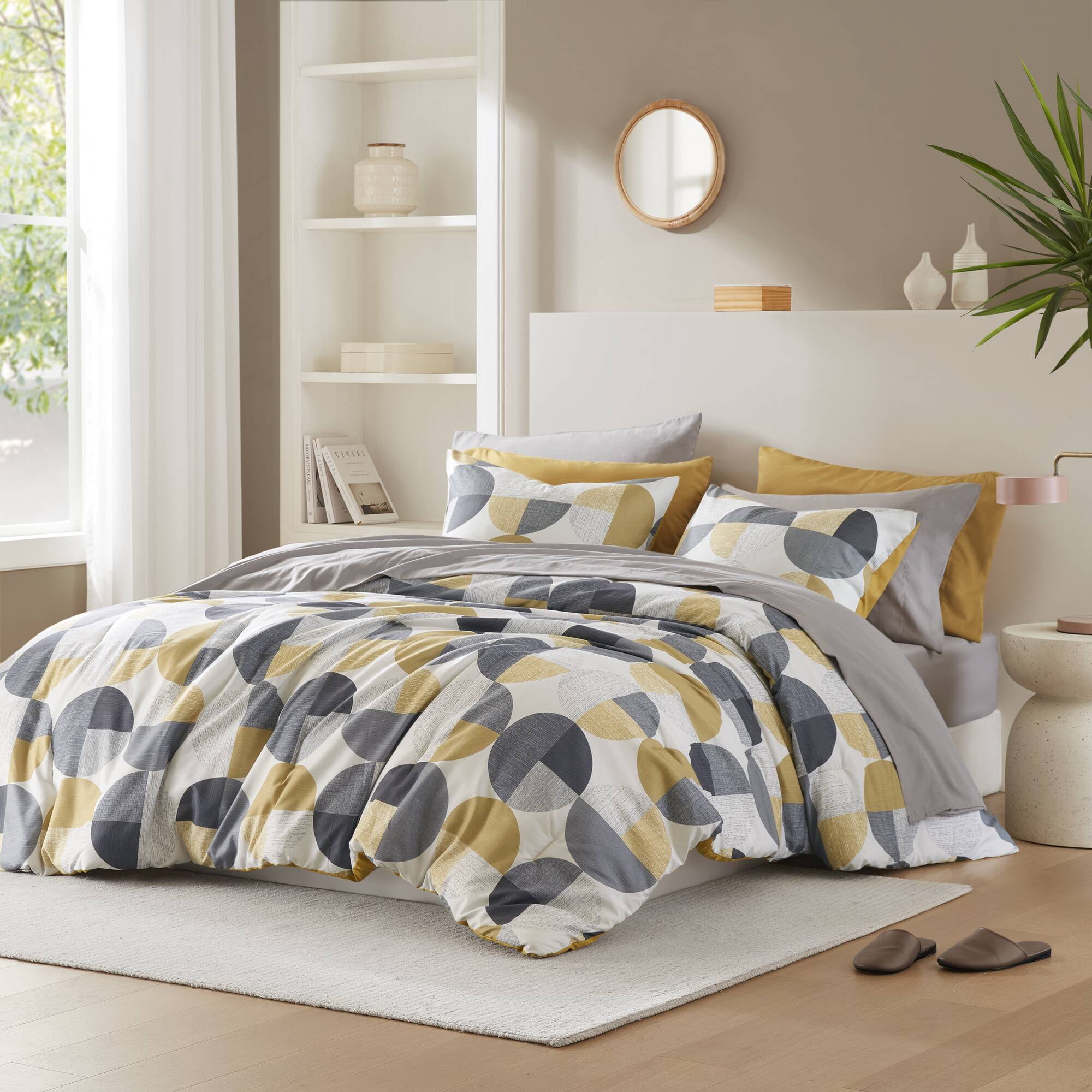 Regency Heights Queen Size Comforter Set, 9-Piece Bed in a Bag Queen, Round Geometric Print Bedding Comforter Set with Sheets, Yellow