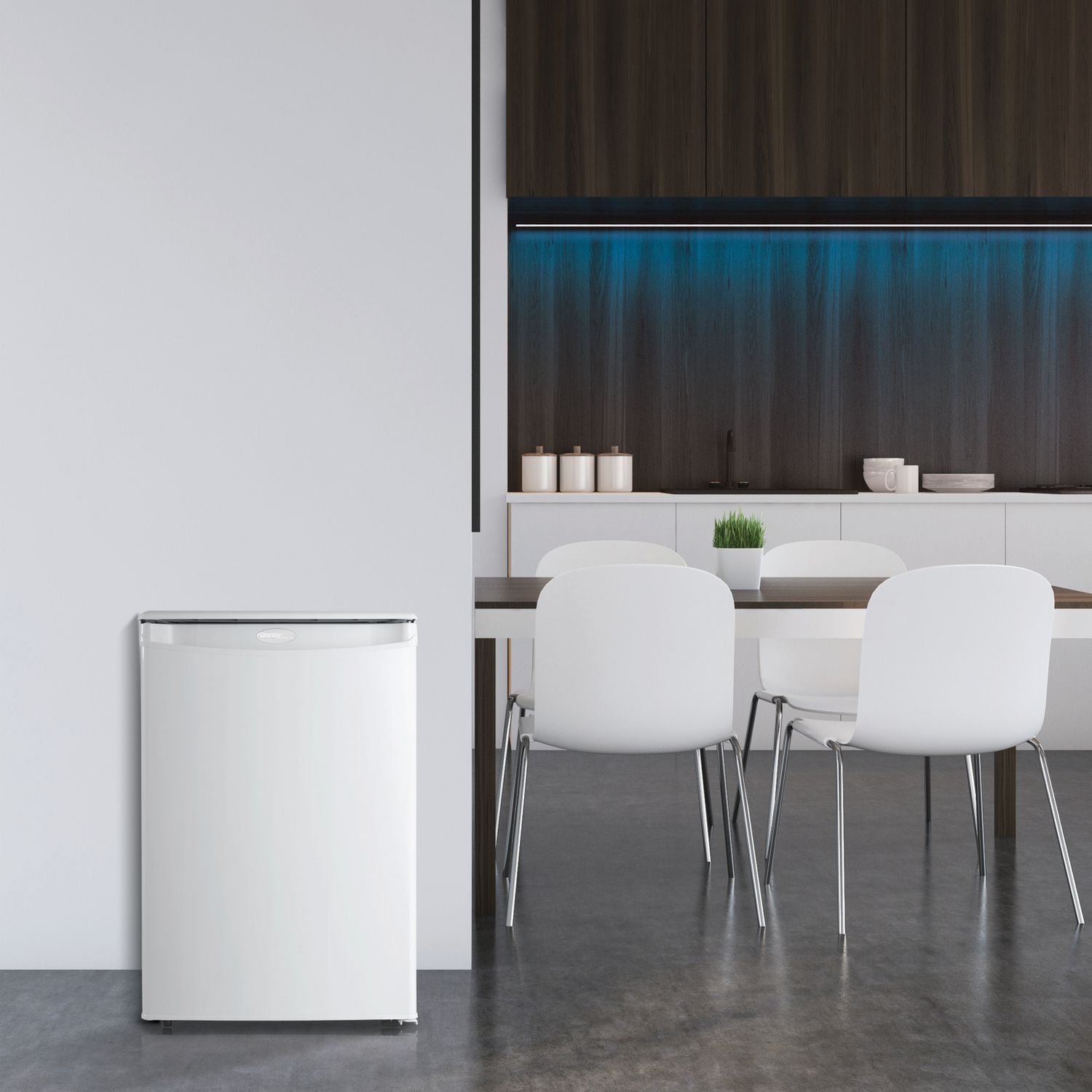 Danby DAR026A1WDD 2.6 cu. ft. Compact Fridge in White