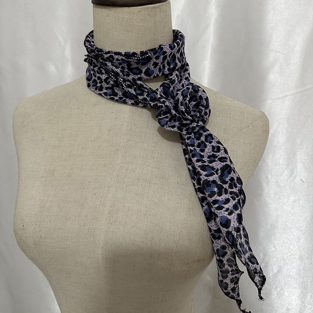 Zhuge Elegante y bufanda, bufanda pequeña larga con decoración de cuello con hebilla de rosa, bufanda de vestir de estilo artístico (azul)
