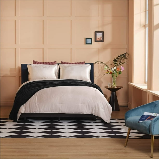 Full size black blanket hotsell