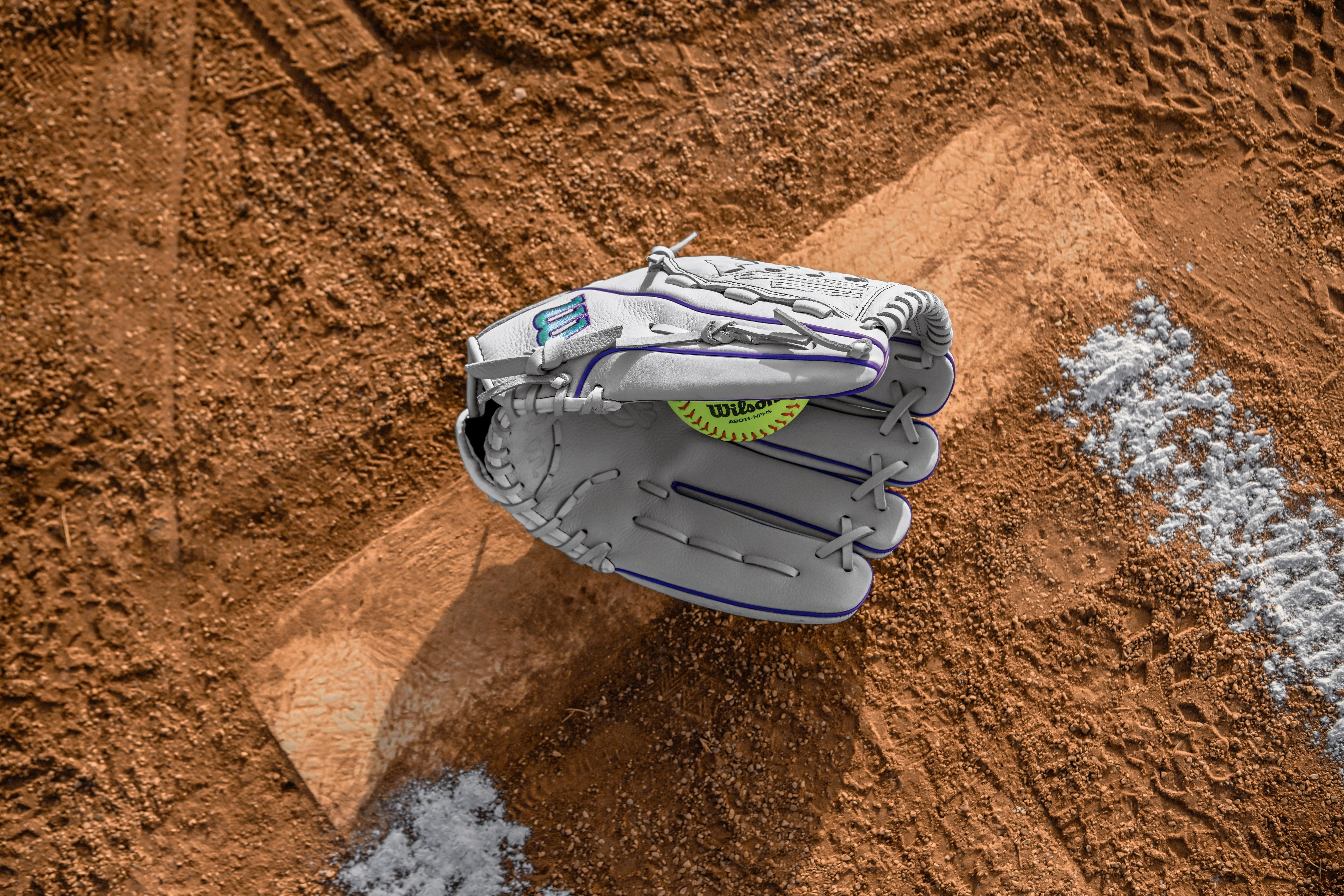 Wilson 2026 A500™ Siren™ 12.5" Youth Fastpitch Glove - White/Purple/Teal, Right Hand Throw