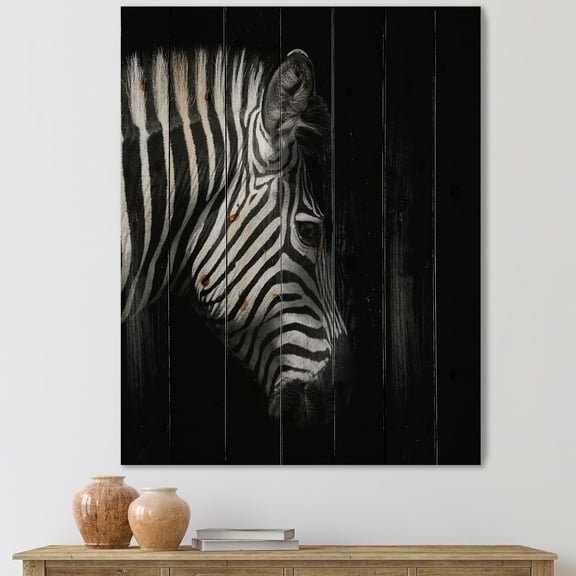 Designart 'Black and White Portrait of Zebra Head' Farmhouse Print on Natural Pine Wood