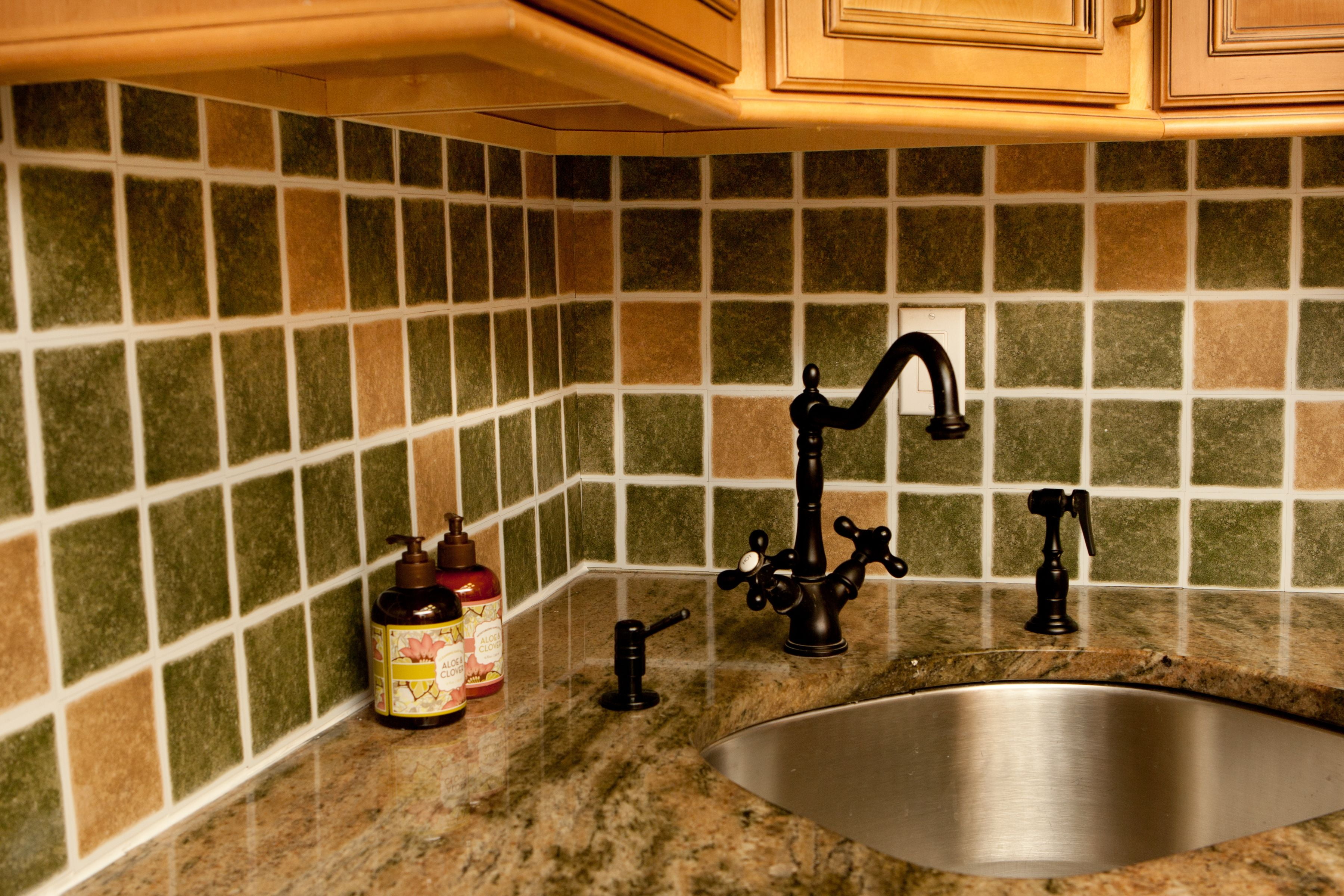 Achim Nexus 4x4 Self Adhesive Vinyl Backsplash Wall Tile - 27 Tiles/3 sq. Ft.