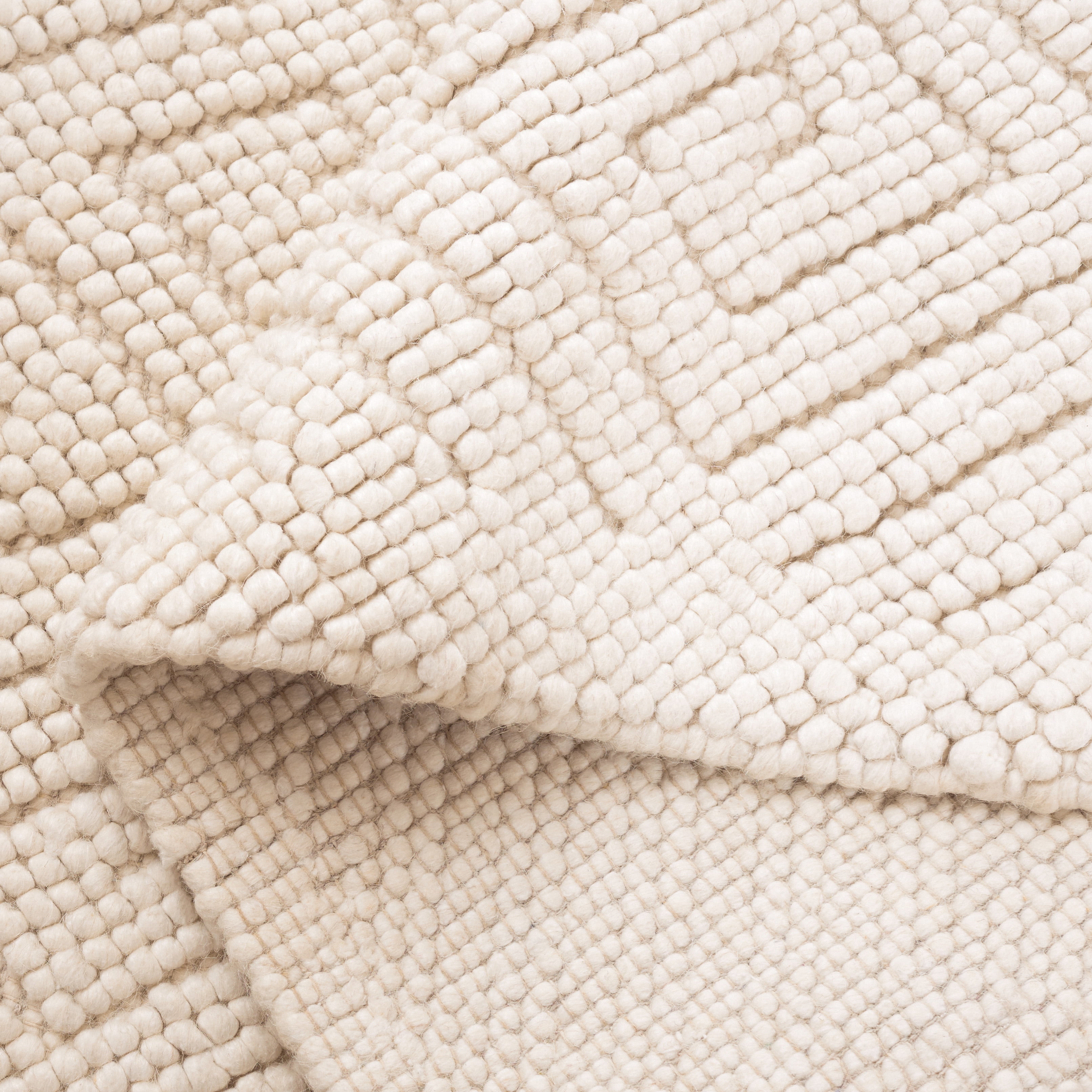 SAFAVIEH Natura Mitchell Diamond Area Rug, Ivory, 4' x 6'