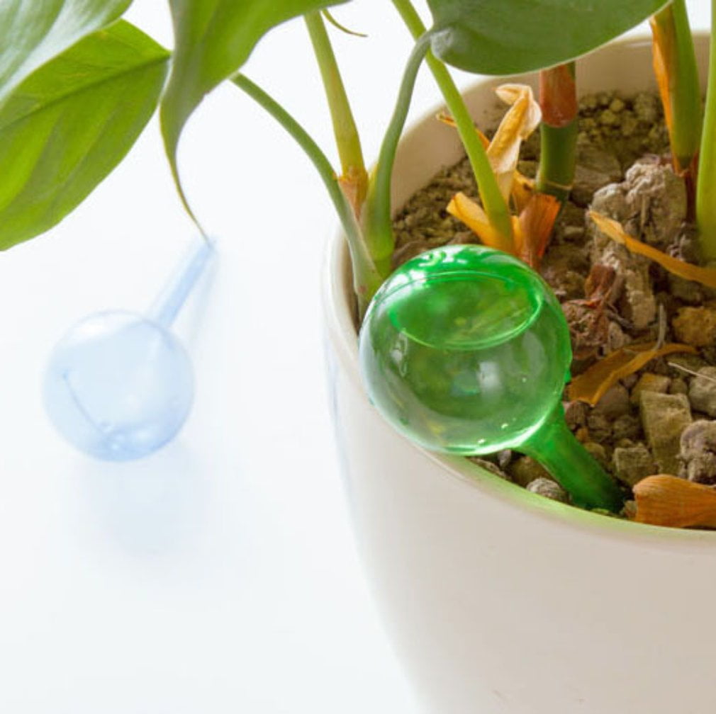 Appearancees Practical Design PVC Self-Watering System Imitation Glass Ball Plant Waterer Flowers Watering Device Ball Type Drip Appearancees Practical Design PVC Self-Watering System Imitation Glass Ball Plant Waterer Flowers Watering Device Ball Type Drip