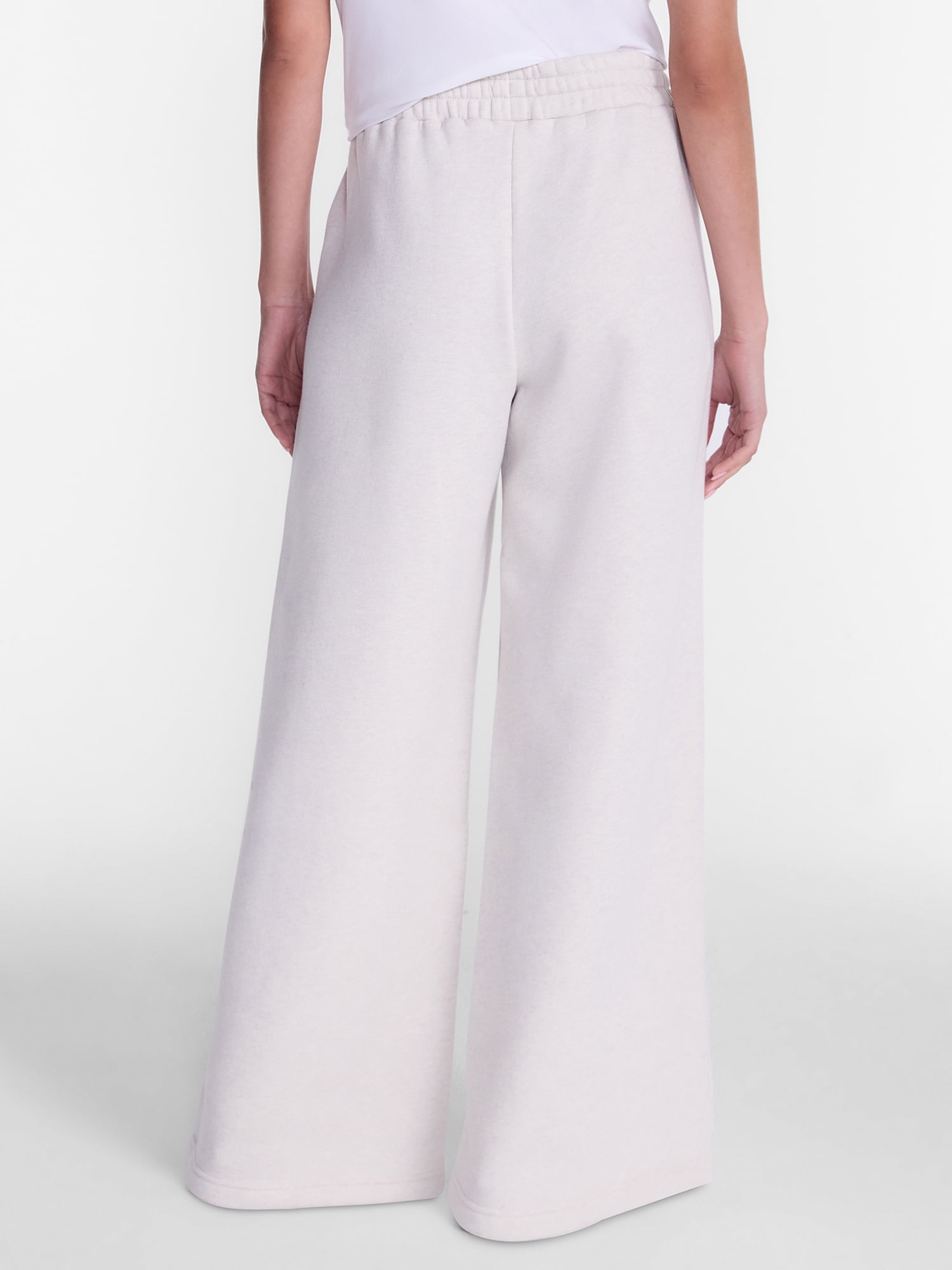 Athletic Works Women's and Women's Plus Pintuck Wide Leg Fleece Pants, 30" Inseam, Sizes XS-4X