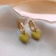 thumbnail image 1 of Pendientes de lujo ligeros de alta gama con diseño de nicho moderno y hebilla de oreja cuadrada de amor retro de dos piezas para otoño e invierno, diseño vintage único, 1 of 5