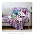 thumbnail image 4 of Cobertor Frazada Sanrio Hello Kitty Lila 127 cm x 152 cm, 4 of 4
