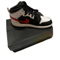 thumbnail image 2 of N I-K-E A i r-Jor-dan 1 mid shoes black white chile red, 2 of 4