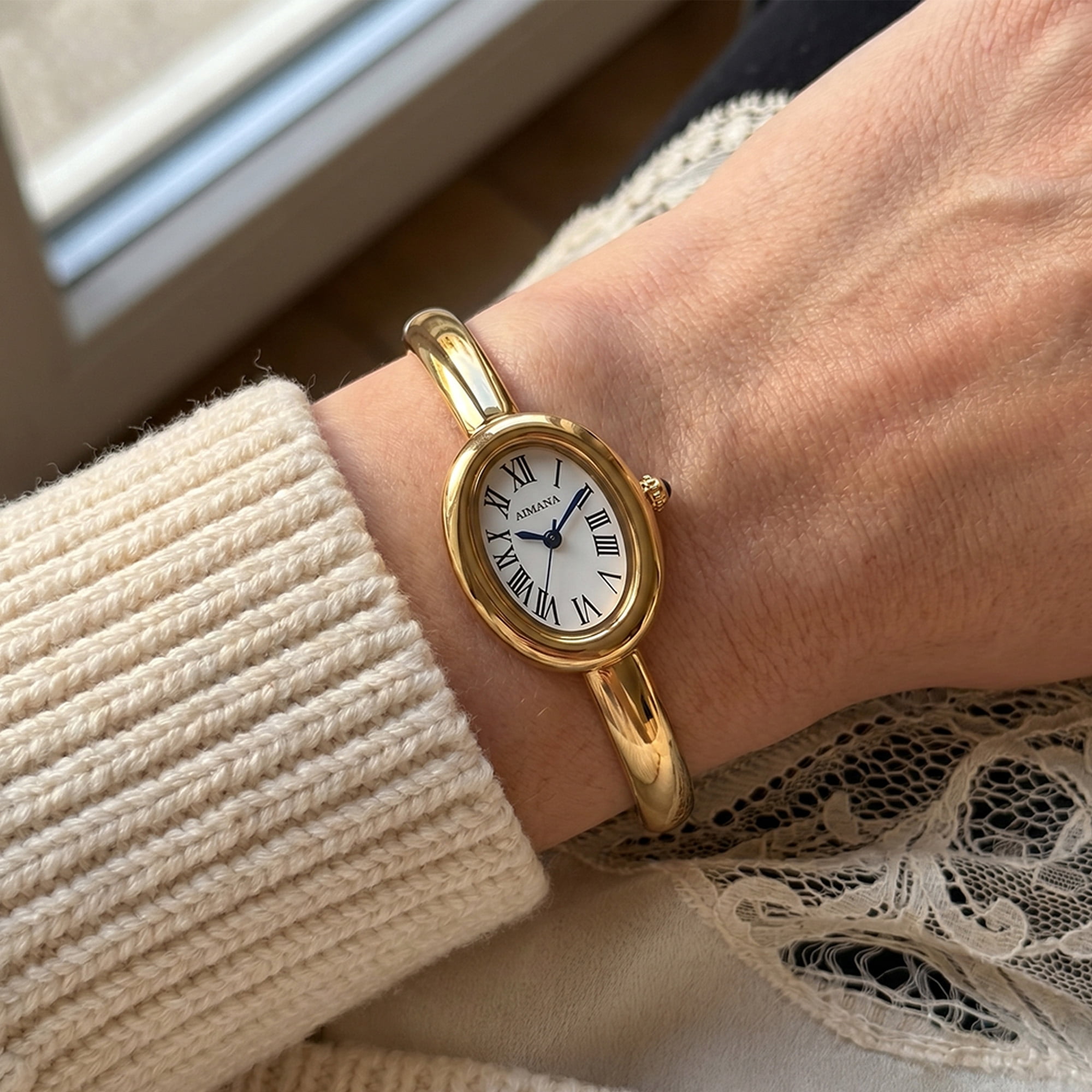 Vintage Casual Gold Watches for Women Small Oval Dial Bangle Wrist Watches Gifts Relojes Para Mujer