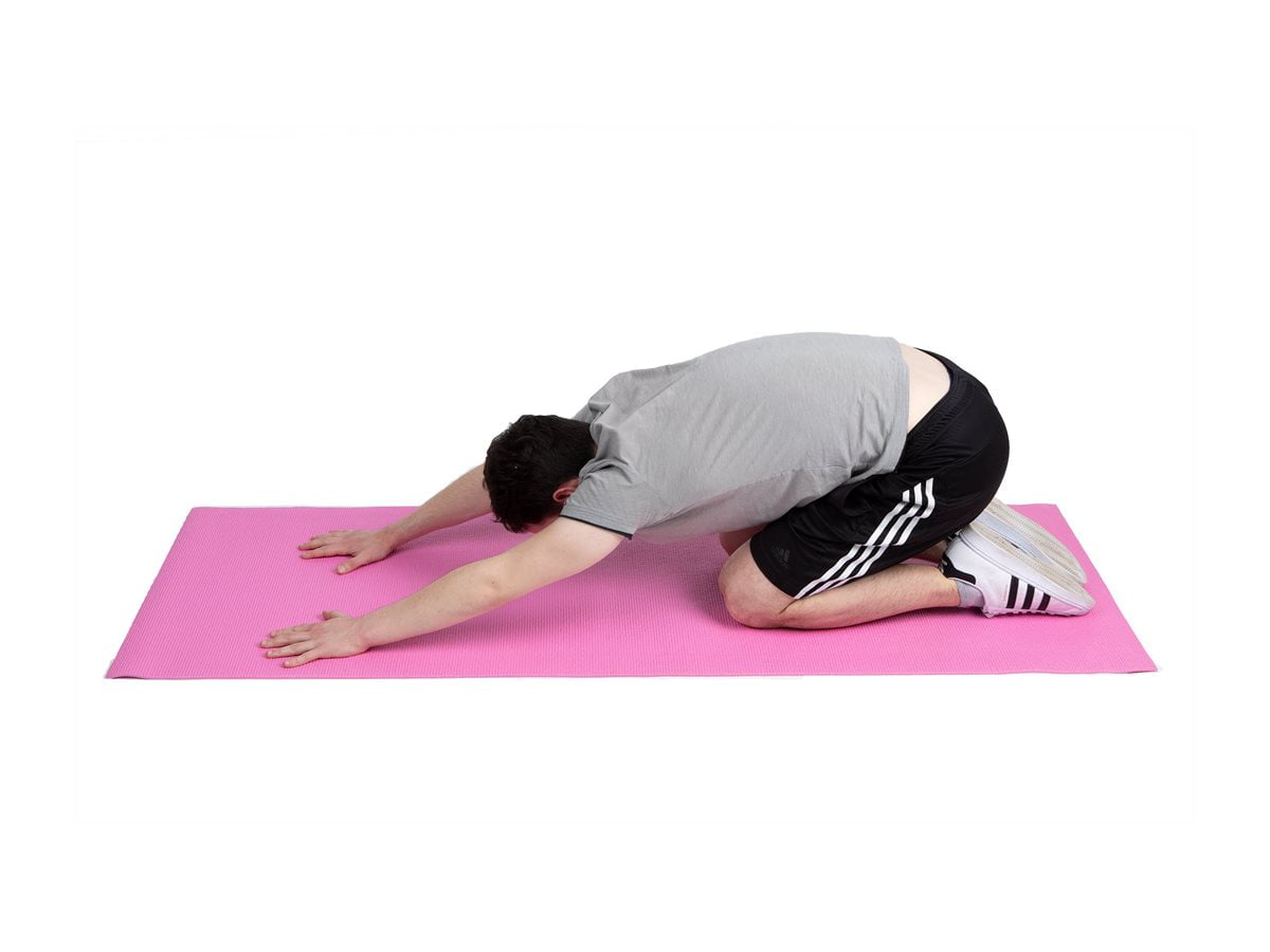 Mind Reader All Purpose 6mm PVC Extra Thick Yoga Mat with Carrying Strap, Pink