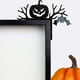thumbnail image 2 of Decoraciones para puertas de Halloween, 1 pieza de madera con forma de calabaza, fantasma, bruja, letrero para esquinas de puertas de Halloween, adorno para el hogar, la oficina, festival, decoración, 2 of 7