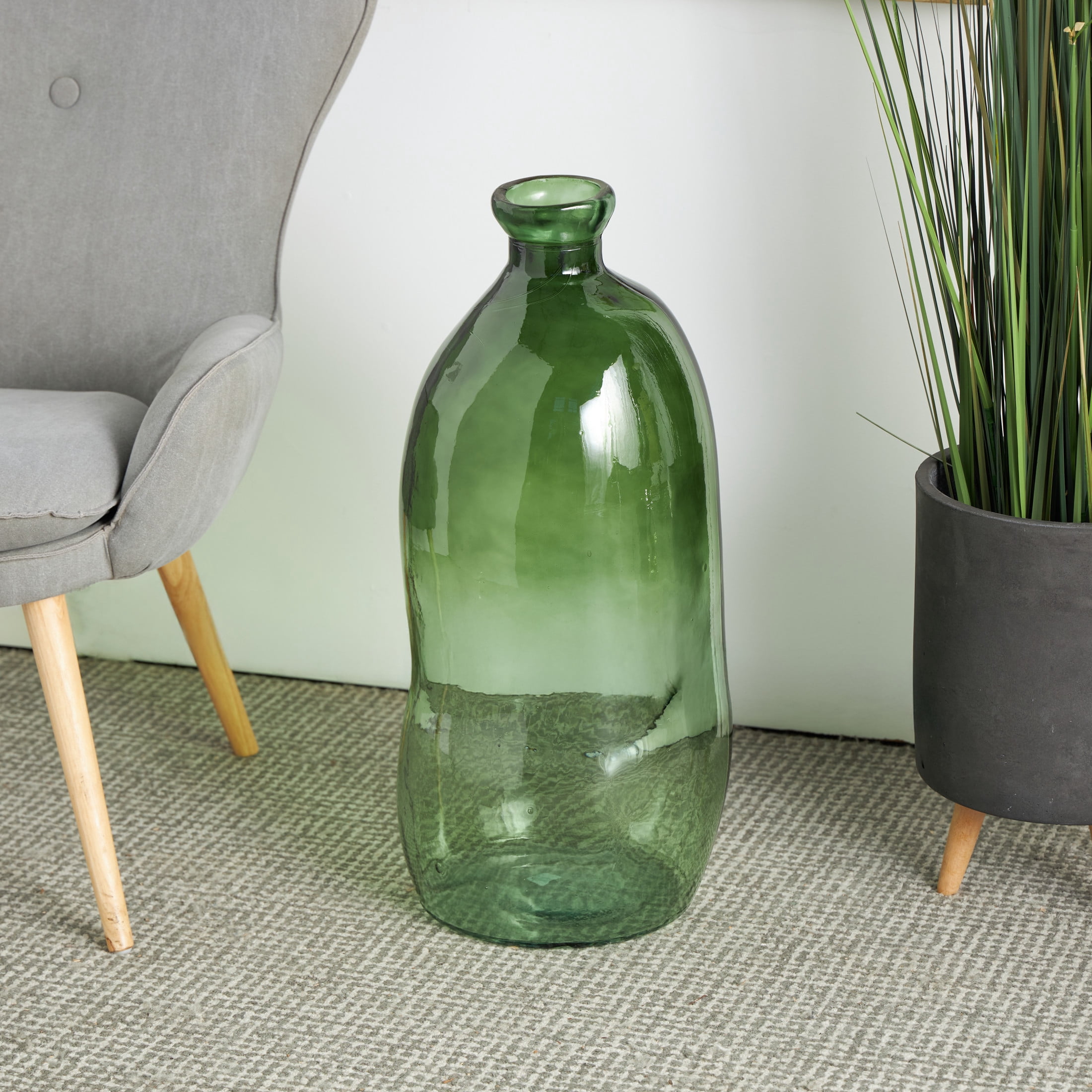 DecMode 29" Abstract Handmade Tall Curved Spanish Bottle Neck Ombre Green Recycled Glass Vase