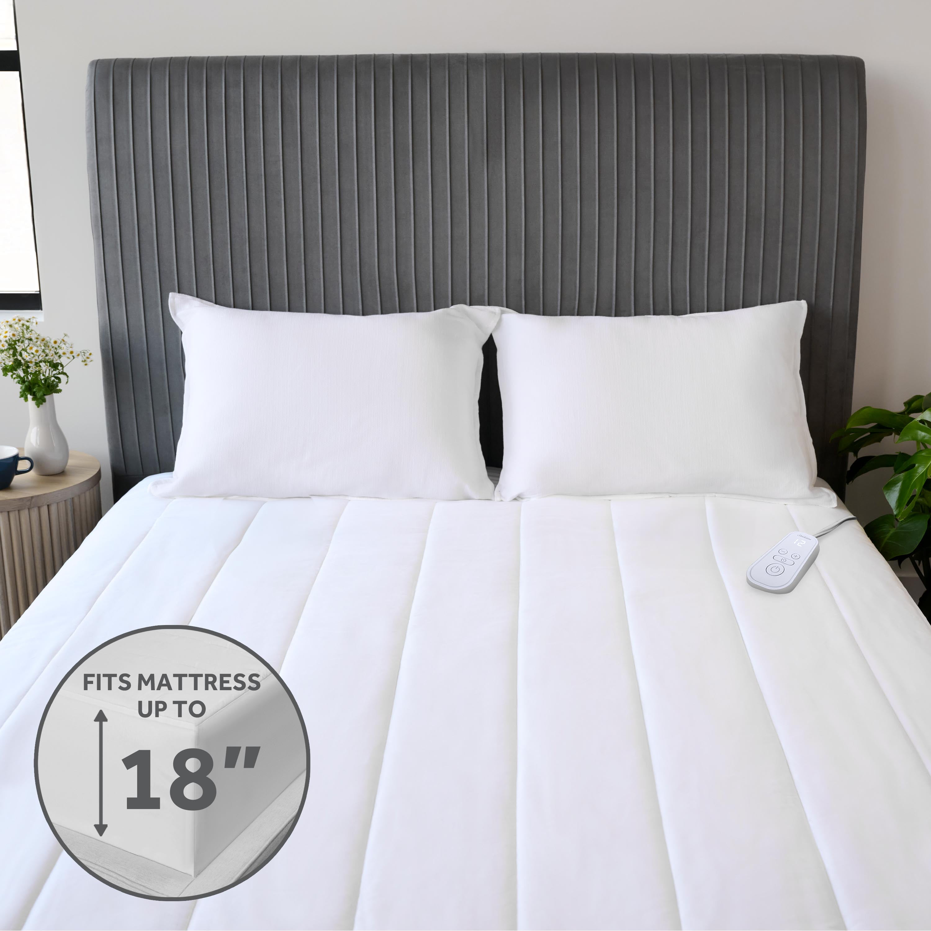 Surmatelas chauffant matelassé blanc Sunbeam pour lit jumeau, 12 réglages de chaleur, arrêt automatique, chauffage rapide, 99 cm x 190,5 cm (39 po x 75 po) SUNBEAM SB MPAD M1P TS