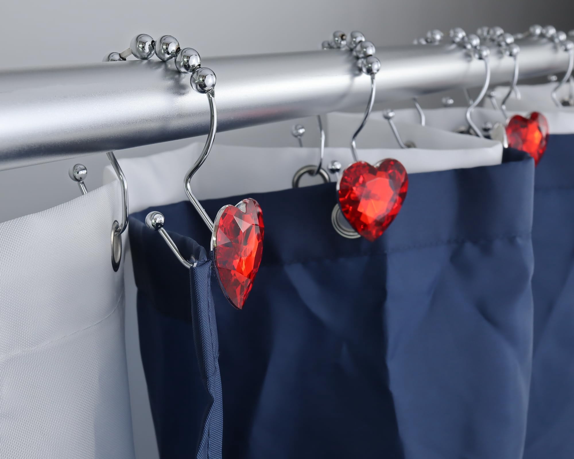 Bathroom curtain hook rings, 12-pack, heart-shaped stainless steel rust-proof decorative rhinestone shower curtain rings (single hook, transparent).