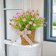 thumbnail image 1 of Cesta de guirnaldas florales de primavera y verano para puerta principal con flores simuladas y follaje verde, decoración colgante de ratán para pared en hogar y eventos., 1 of 9