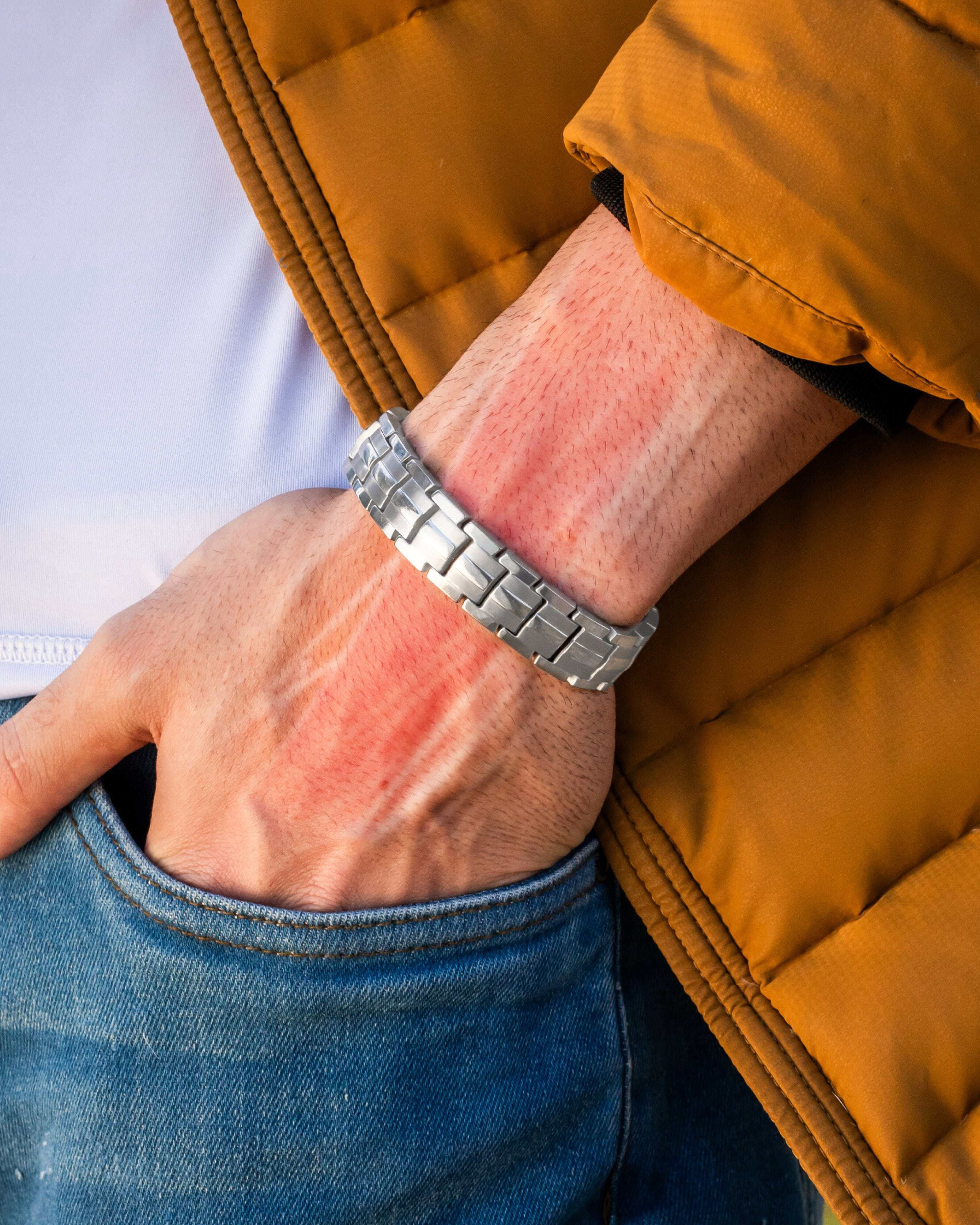 MagnetRX® Magnetic Bracelets for Men - EllipseMAX 5X Strength 5,000 Gauss Magnets - Premium Titanium Mens Magnetic Bracelet & Adjustable Length (Silver)