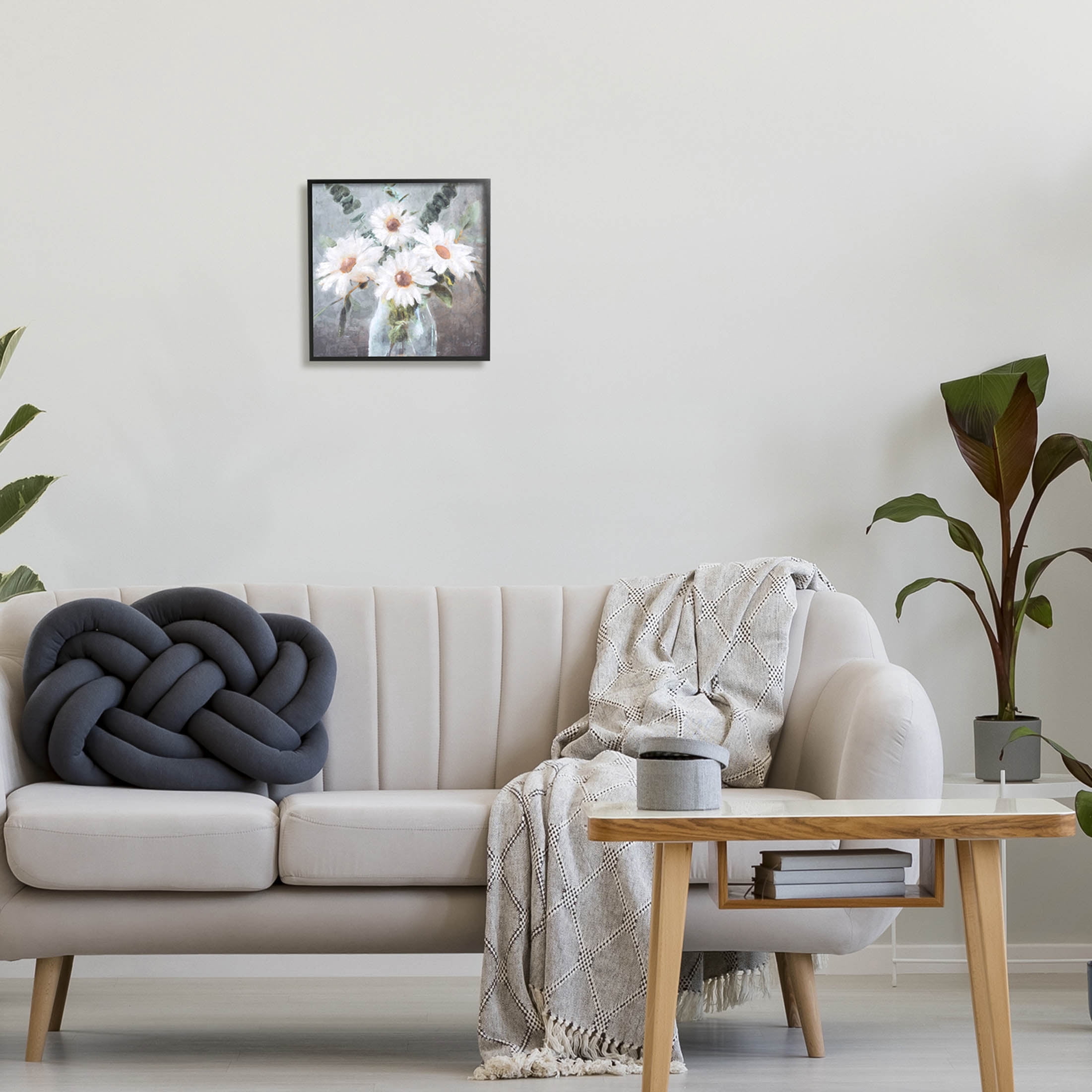 Stupell Industries Traditional Mixed Daisies Arrangement Painting Black Framed Art Print Wall Art, Design by Nina Blue