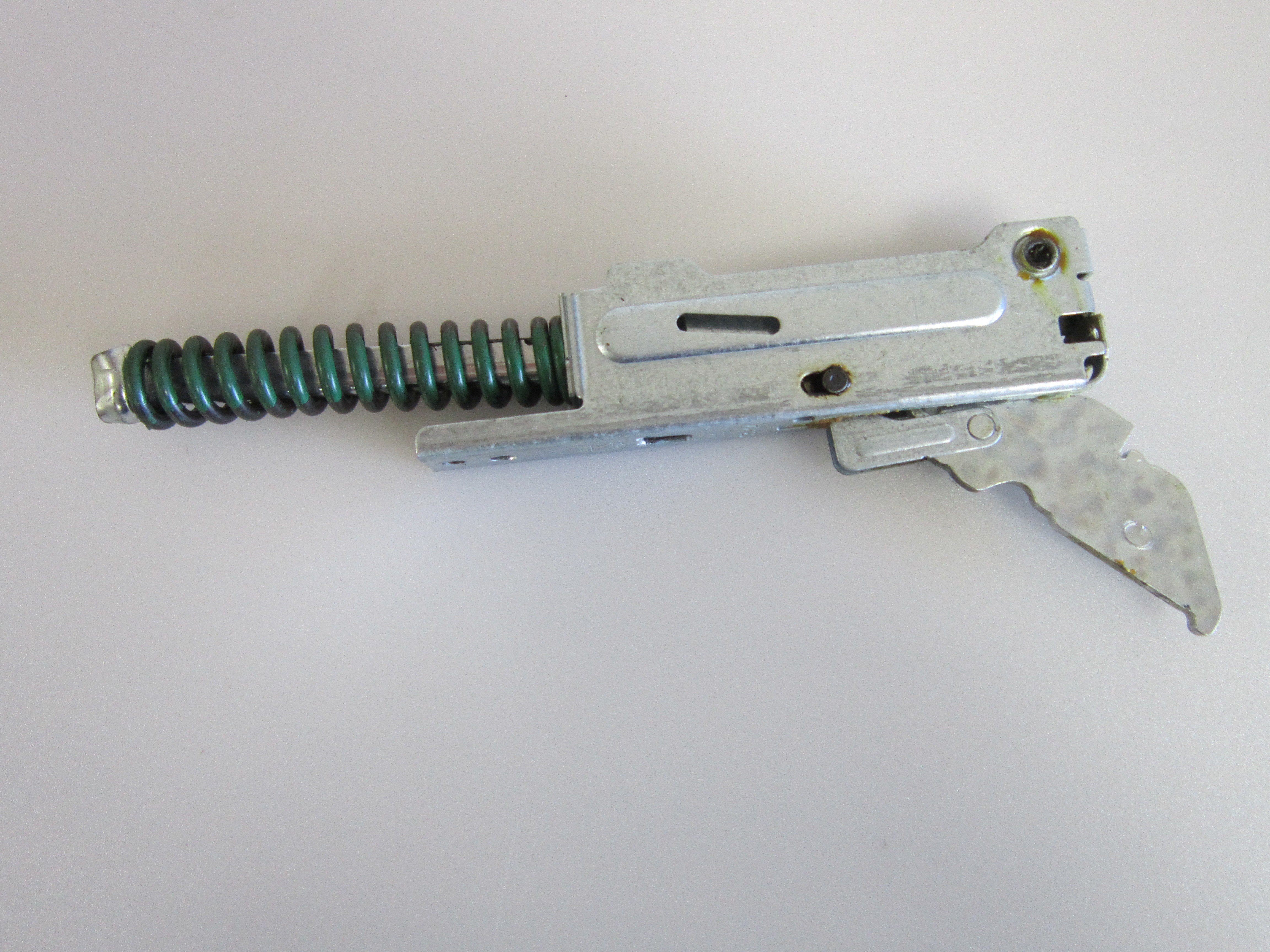 Whirlpool WEG730H0DS0 Range Oven Door Hinge WPW10440013