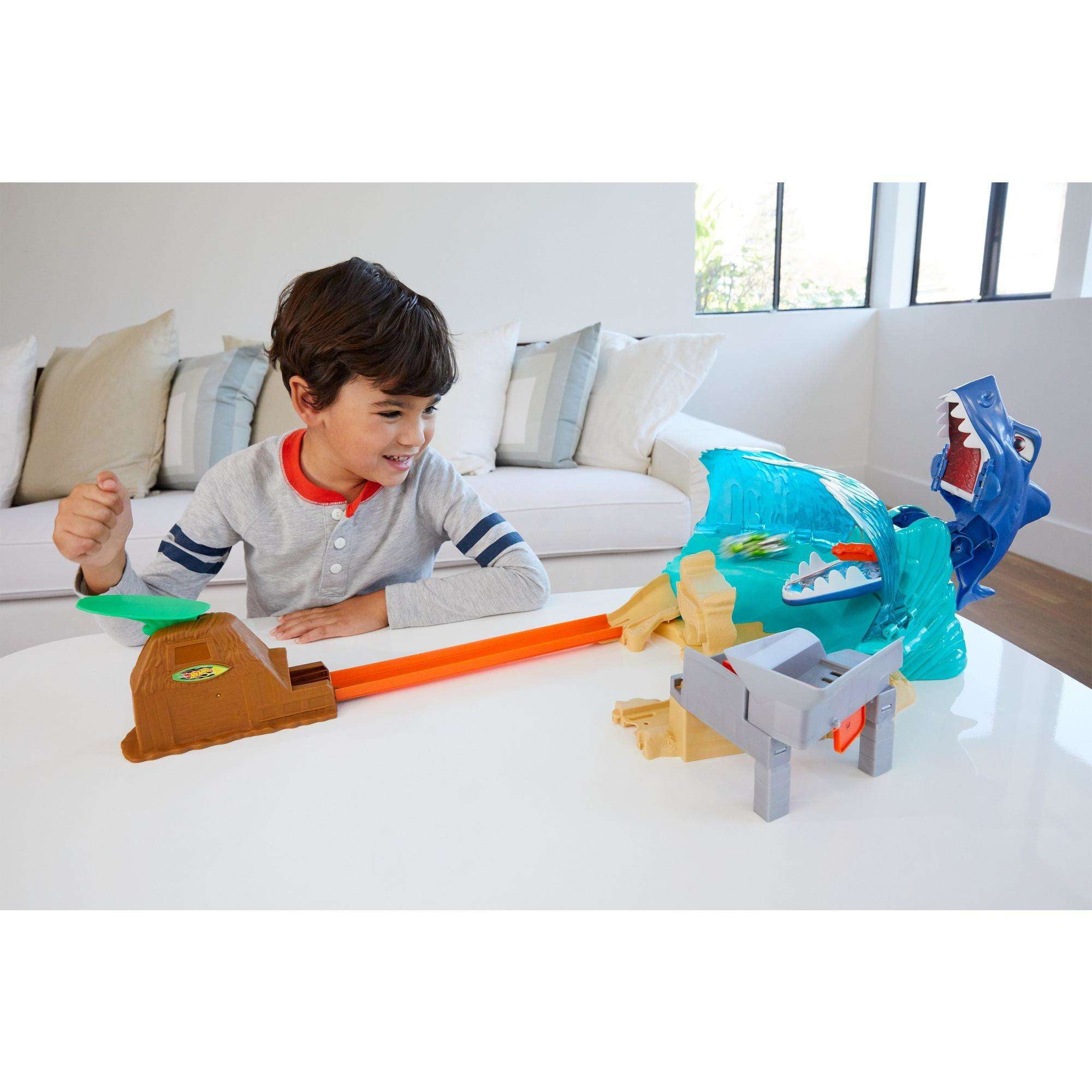 shark beach battle hot wheels