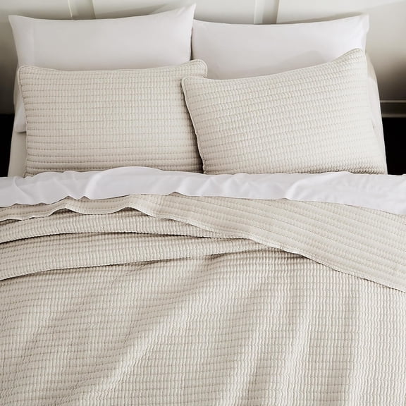 Beige Queen Size Striped Lightweight Quilt Set with Pillow Shams