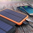 thumbnail image 4 of Cargador solar Power Bank - Cargador de teléfono solar 8000mAh Paquete de batería externa de carga rápida con 4 paneles solares portátiles, 4 of 5