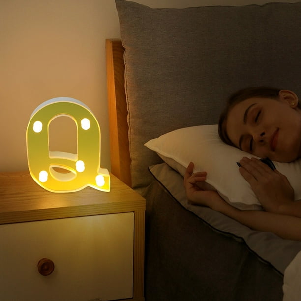 Luz nocturna LED ajustable para escritorio con control. Lámpara de mesa moderna recargable por USB para dormitorio.