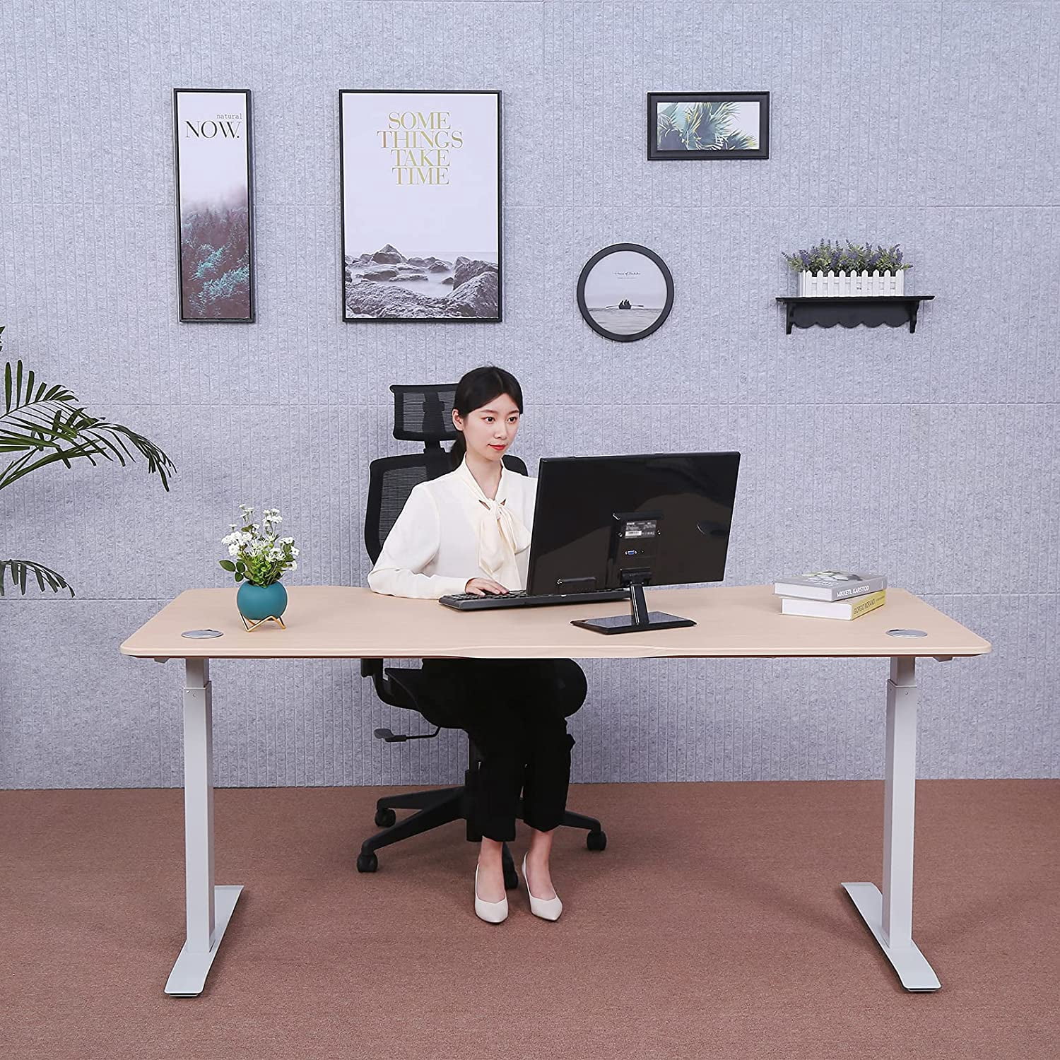 ApexDesk Elite Series 60" W Electric Height Adjustable Standing Desk (Light Oak Top, White Frame)