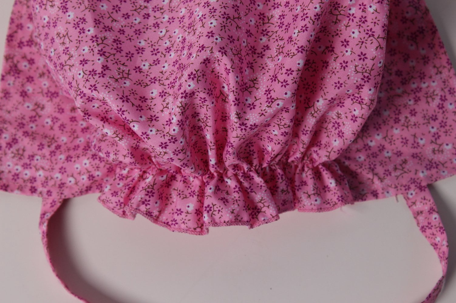 Making Believe Girls Classic Calico Pioneer Bonnet - 4-8 Years - Pink