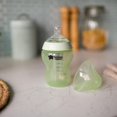 thumbnail image 3 of Tommee Tippee Closer to Nature Biberons pour Bébé, Tétines Semblables au Sein avec Valve Anti-Colique, 4x9oz Bouteilles, 3 of 5