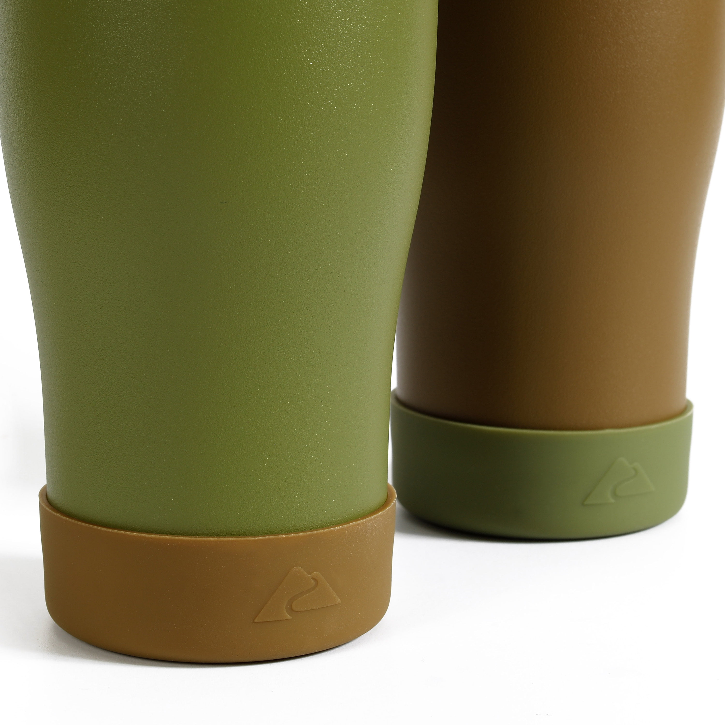 Ozark Trail 2 Pack Stainless Steel Vacuum Tumblers, 20oz, Brown and Olive