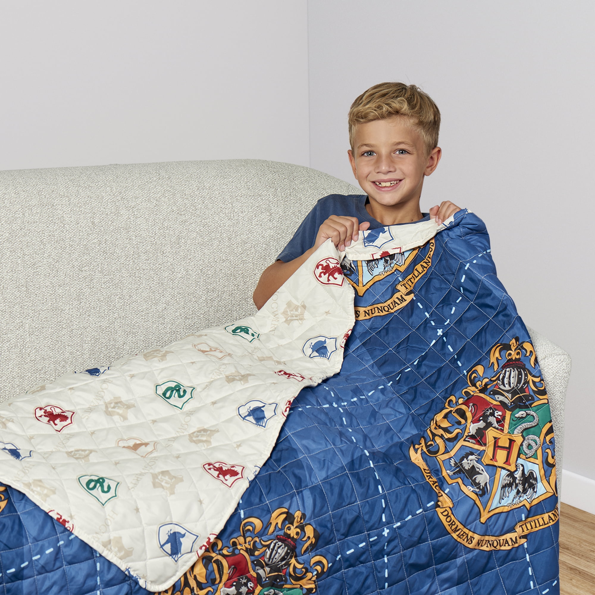 Harry Potter Preppy Crest Hogwarts Twin/Full Reversible Microfiber Quilted Blanket, 62x90 inches