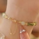 thumbnail image 1 of Pulsera Retro Verde y Piedra Natural, Dije Mariposa Feng Shui, Accesorio Elegante y Versátil, Ideal para Mujer, Regal Perfecto para Cualquier Ocasión, Duradero, Juego de 1 Pieza., 1 of 2