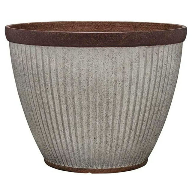 Southern Patio Westlake Collection 15" Jardinière Plissée Rustique, Argent