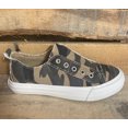 thumbnail image 2 of Gypsy Jazz Womens Adalyn Canvas Slip On Fashion Sneaker (Camo, 8.5), 2 of 7