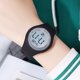 thumbnail image 4 of Reloj Digital Para Niños Resistente Al Agua Alarma Cronómetro EL Retroiluminación Podómetro Calendario Banda Suave Reloj Cronógrafo Deportivo Para Niños De 5 A 15 Años, 4 of 7