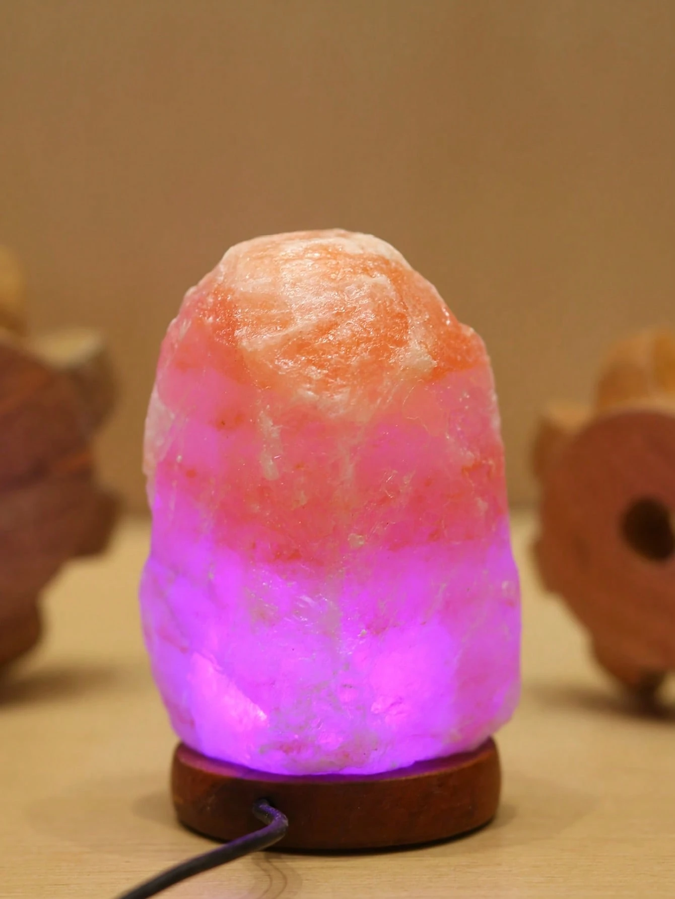 1pc Himalayan Salt Lamp LED Crystal Salt Lamp Lighting Nightlight USB Powered Suitable For Baby Room Bedroom Sleep Aid Holiday Decor Home Decor Party Decor Bedroom