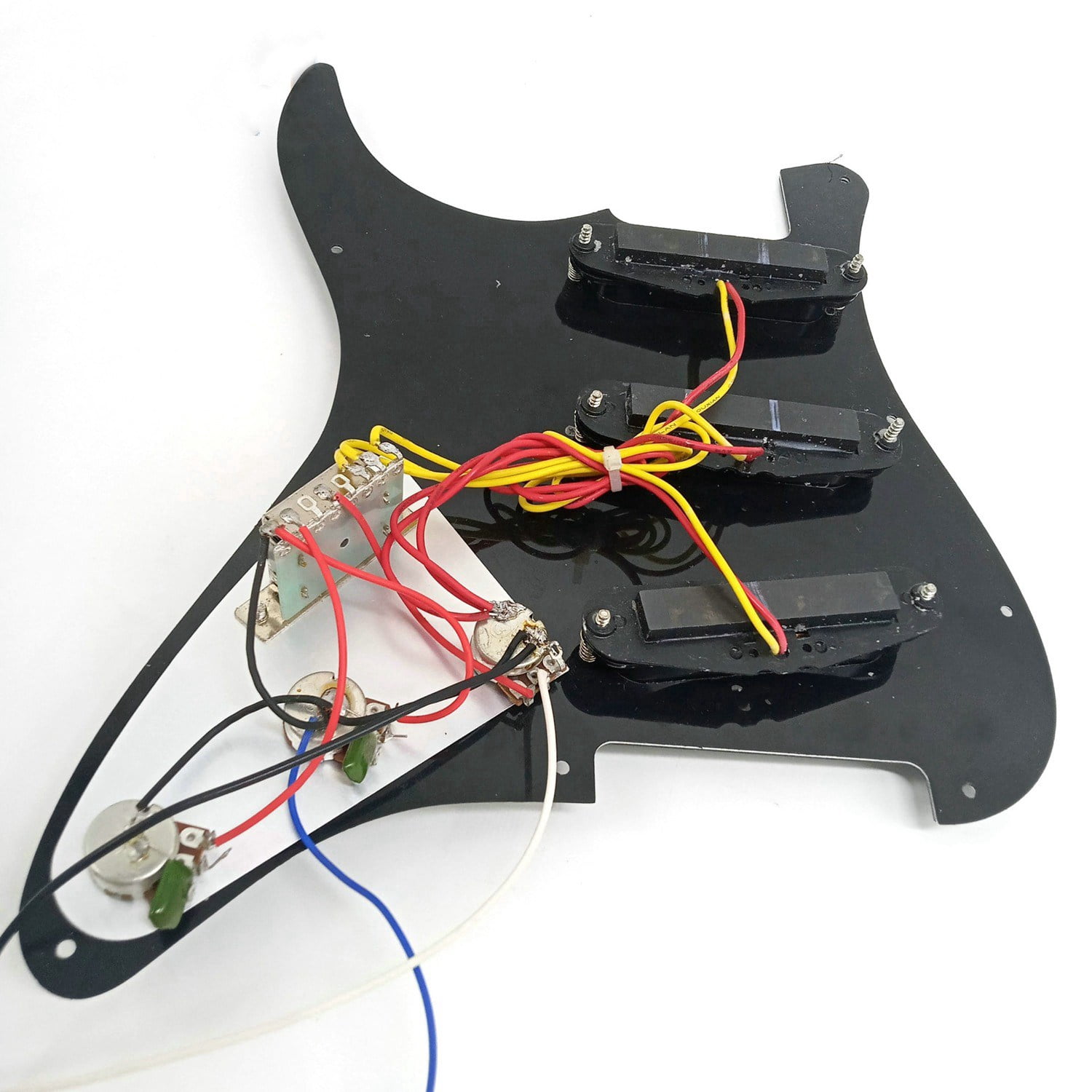 Single Coil SSS Electric Guitar Pickguard Pickup Loaded Prewired Scratch Plate 11 Holes 3Ply for ST SQ Guitar