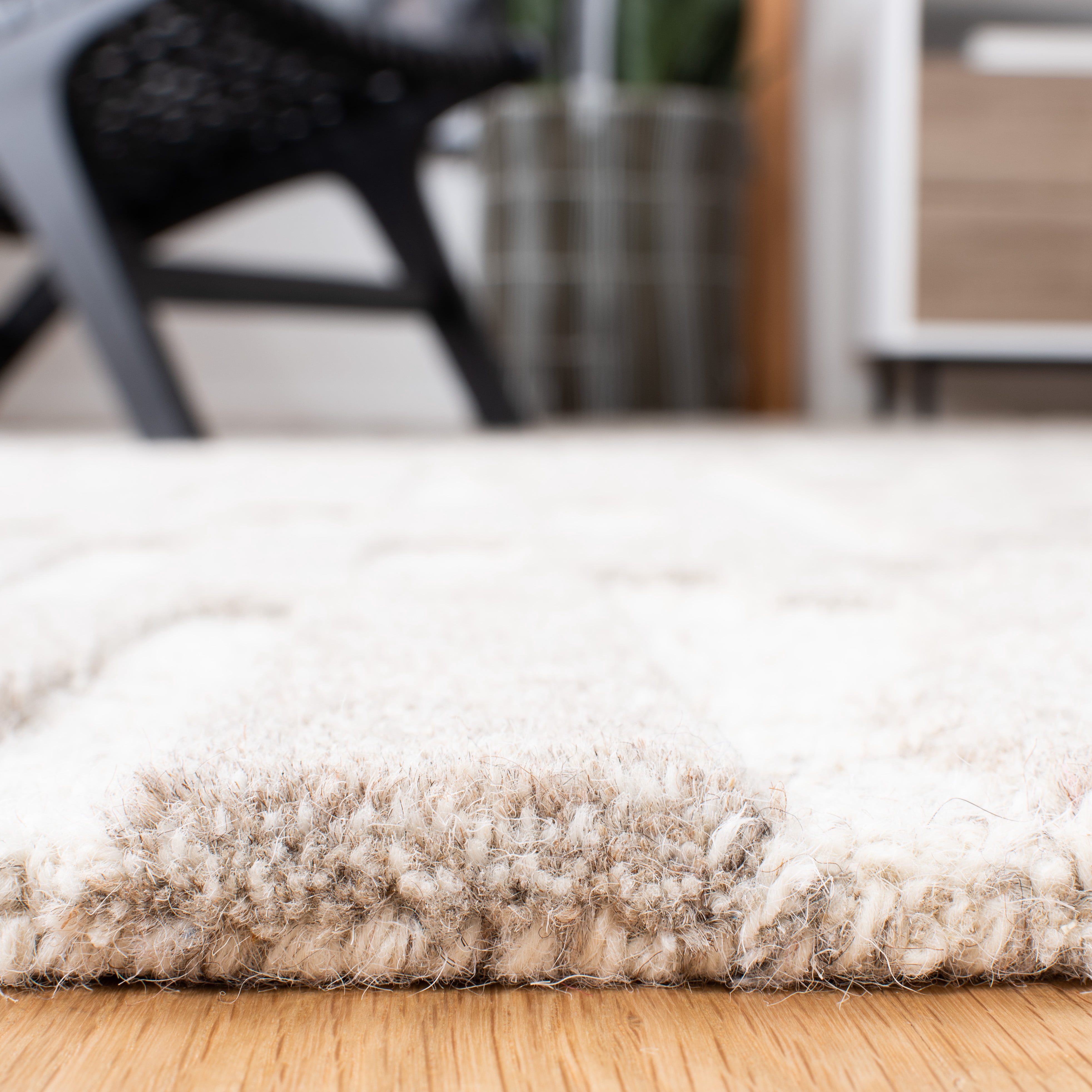 SAFAVIEH Cambridge Macy Geometric Wool Runner Rug, Beige/Gray, 2'3" x 8'