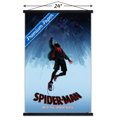 thumbnail image 2 of Marvel Spider-Man - Dans le Spider-Verse - Chute, 2 of 4