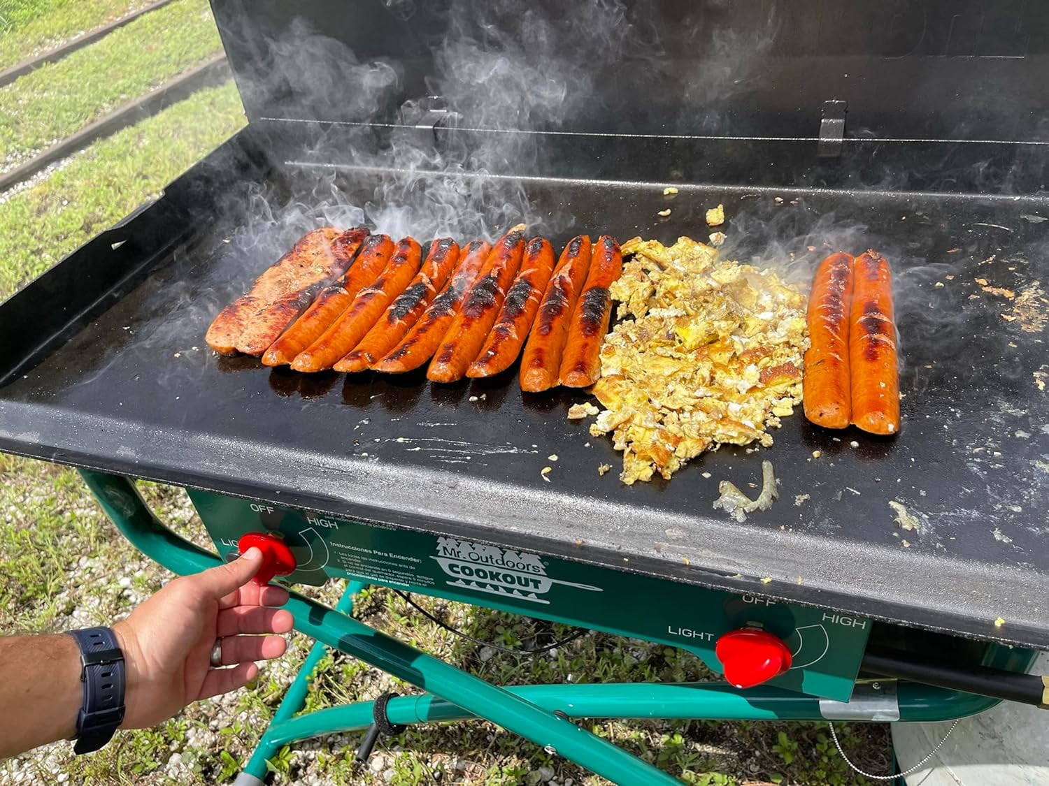 Mr. Outdoors Cookout Portable Cooker 80,000 BTU 2 Burner Camping Stove Gas Grill & Griddle Kit