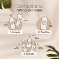 thumbnail image 4 of Kit de S&eacute;rum de D&iacute;a y Noche para Rostro de 60 ml C/U con 96% de Ingredientes Naturales. Adicionado con Vitamina C y &Aacute;cido Hialur&oacute;nico. Skincare Antiarrugas., 4 of 7