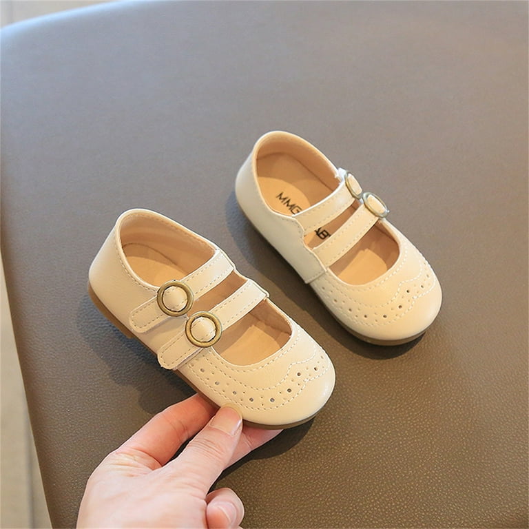 Cute flat deals boots