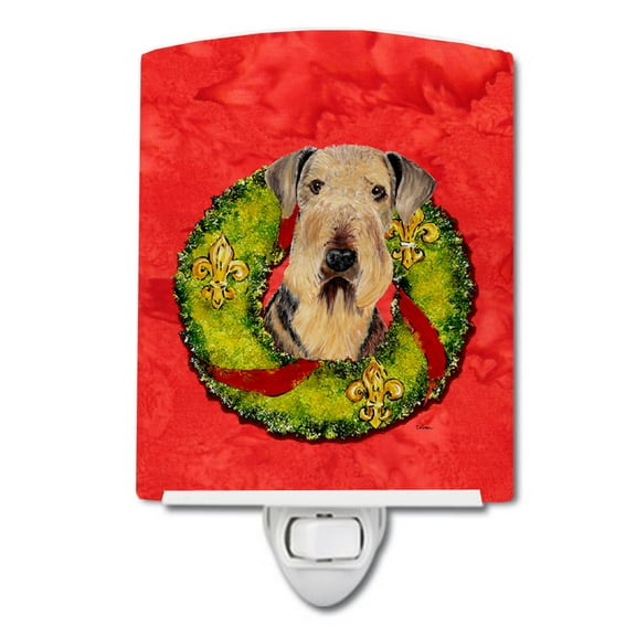 Caroline's Treasures SC9103CNL Airedale Christmas Wreath Ceramic Night Light, 6x4x3", multicolor