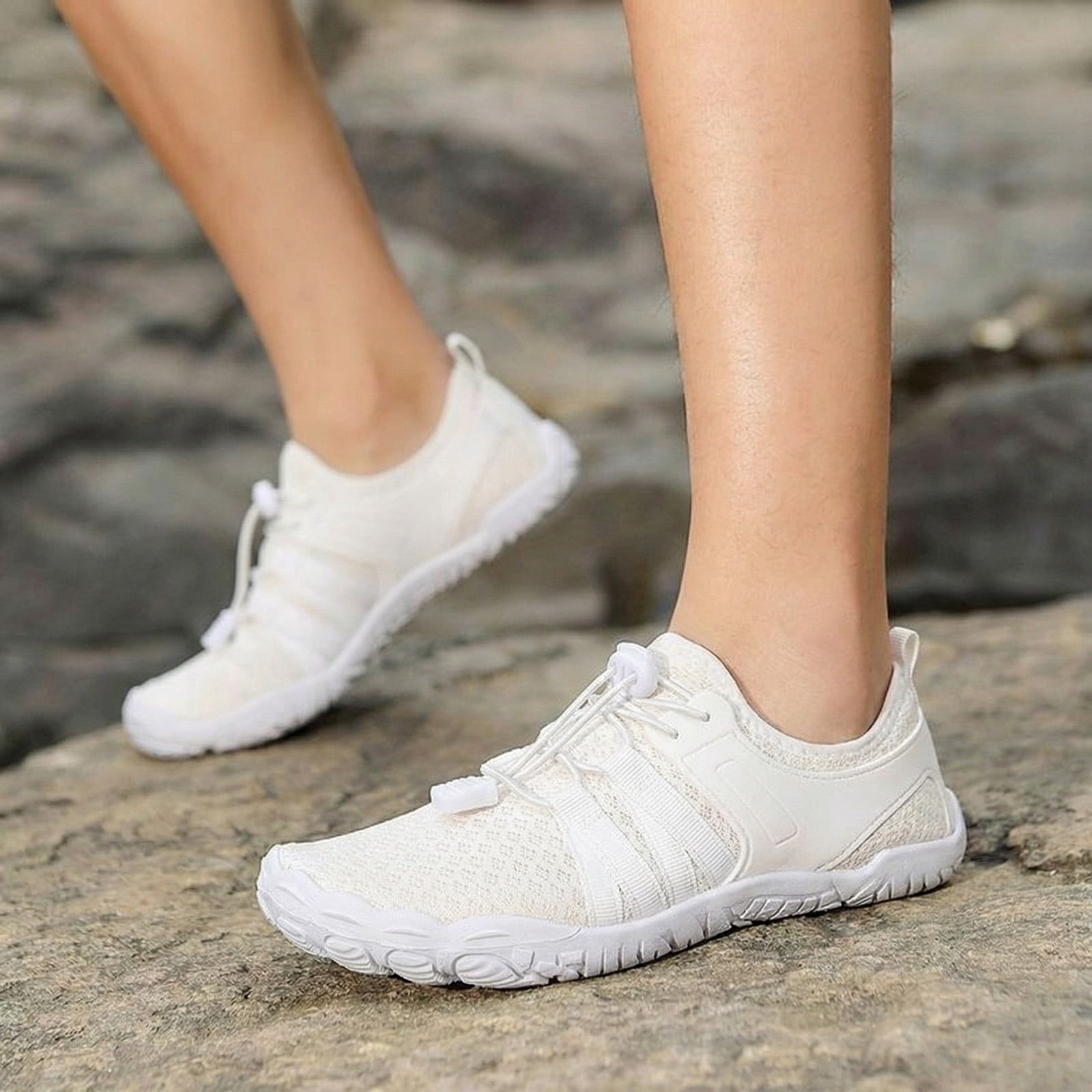 KANG Fashion Unisex Outdoor River-Trekking Shoes, Non-Slip, Water-Resistant Aqua Shoes for Hiking, the Beach, the Pool, the Gym, and Outdoor Sports with a Flexible, Protective Sole White 41